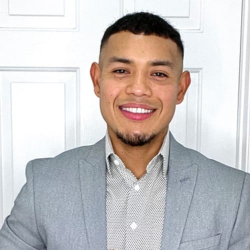 Headshot of Pedro Hernandez, LCSW
