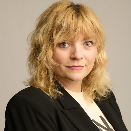 Headshot of Jess Benston, LCAT
