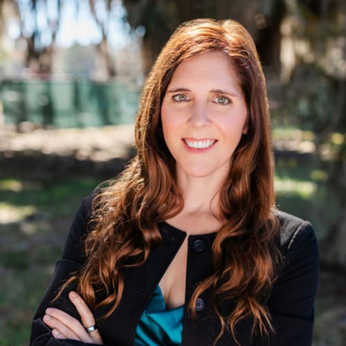 Headshot of Veronica Powers, LMHC
