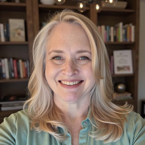 Headshot of Laura Spencer, LMHC