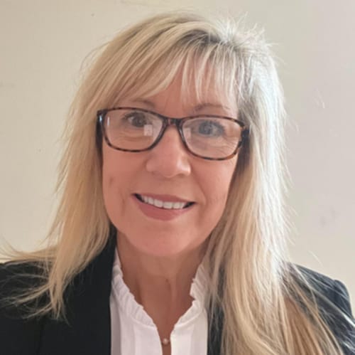 Headshot of Lisa Kazakis, APRN