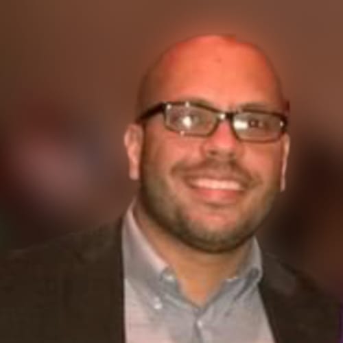 Headshot of Luis Colon, LMHC