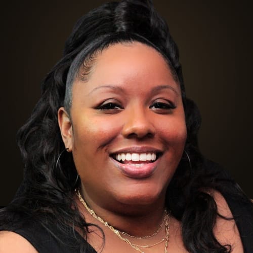 Headshot of Starr Guthrie, LCSW