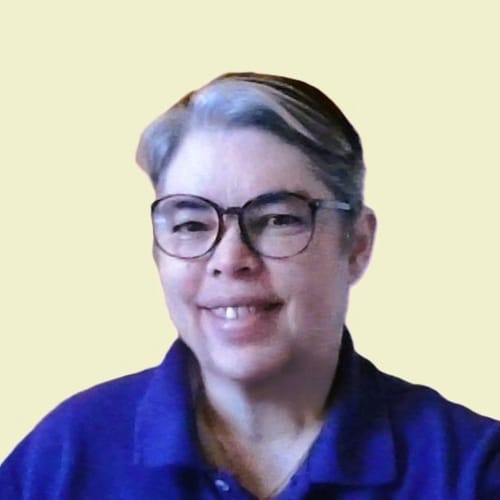 Headshot of Lynn Bañez, LPC