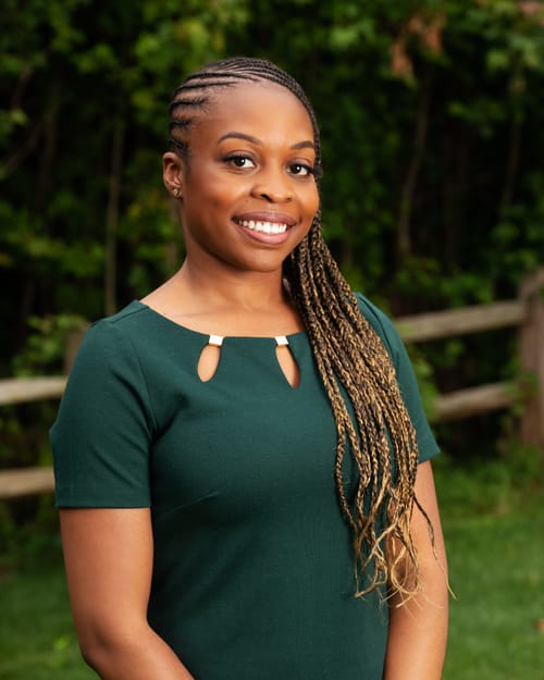 Headshot of Yerneika Lopez, LPC