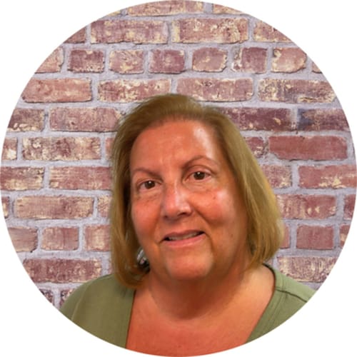 Headshot of Dina Franchi, LCSW