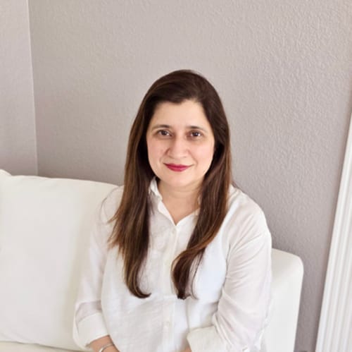 Headshot of Shaista Ahmad, LPC