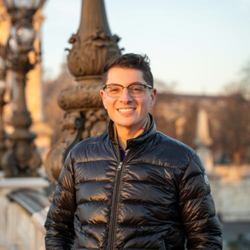 Headshot of Luca Bonomo, LCSW