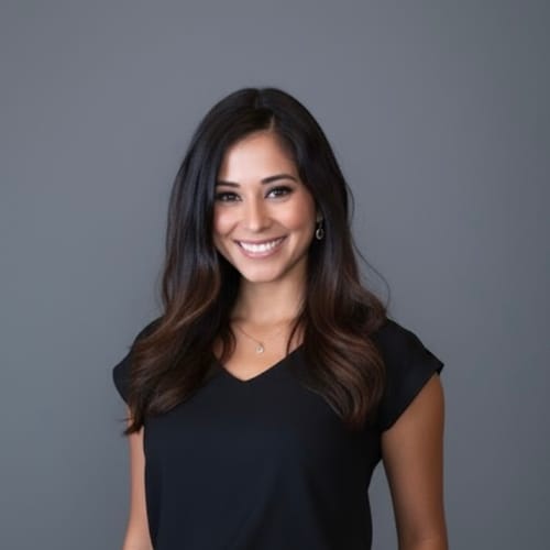 Headshot of Eunice Juarez, LCSW