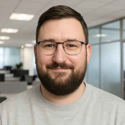 Headshot of Kevin Link, LCMHC