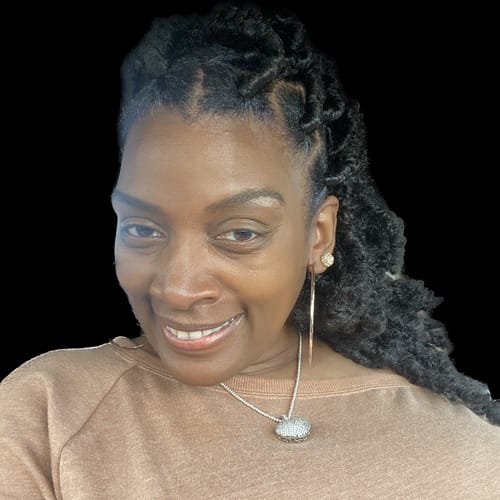 Headshot of Shatonia Hicks, LCSW