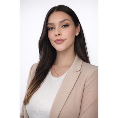 Headshot of Damaris Contes, LMHC