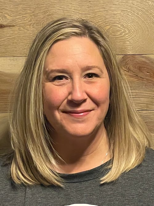 Headshot of Rachel Robbins, LPC