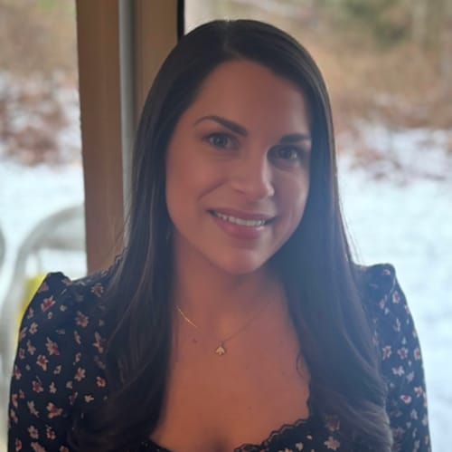 Headshot of Tara Palma, LCSW
