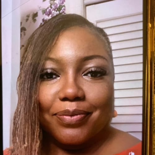 Headshot of Syreeta Chapman, LCSW