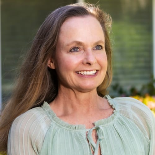 Headshot of Wendi White, LMFT