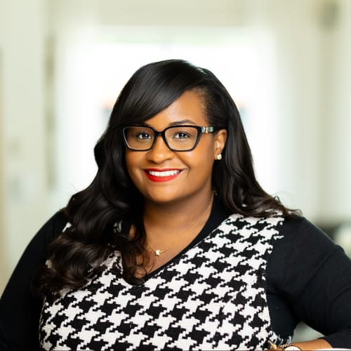 Headshot of Tajae Thomas, LCSW