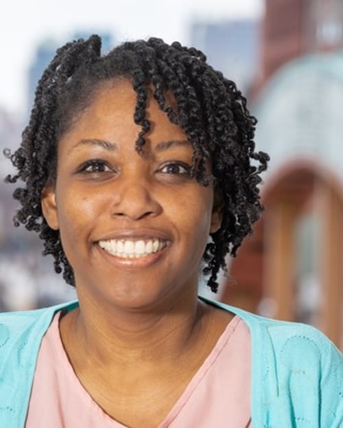 Headshot of Alexis Powers, LCPC