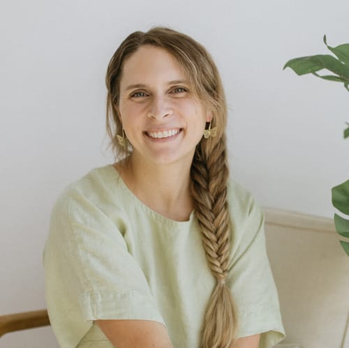 Headshot of Stephanie Grogg, LMHC