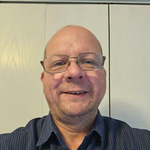 Headshot of Michael Gee, LPC