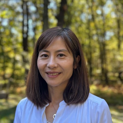 Headshot of Munyi Shea, PSYCHOLOGIST
