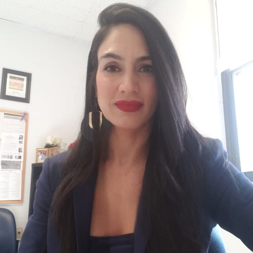 Headshot of Rosa Guzman, LCSW