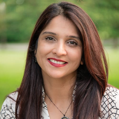 Headshot of Afshan Malik, LPC