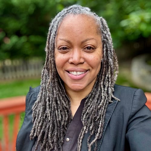Headshot of Carla Lester, LICSW