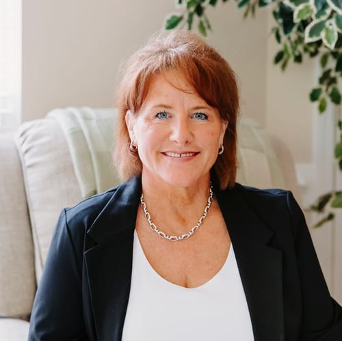 Headshot of Laura Lockwood, LCSW