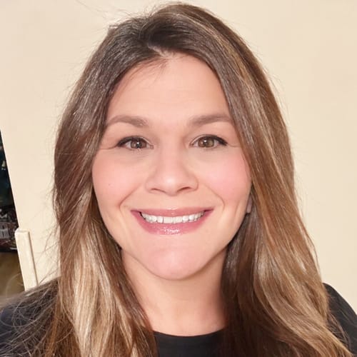 Headshot of Nicole Pacella, CRNP