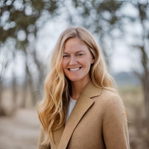 Headshot of Julie Smead, LPC