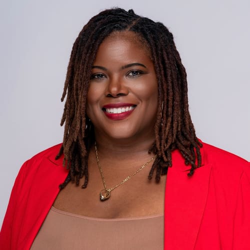Headshot of Shantel Robinson, LCSW