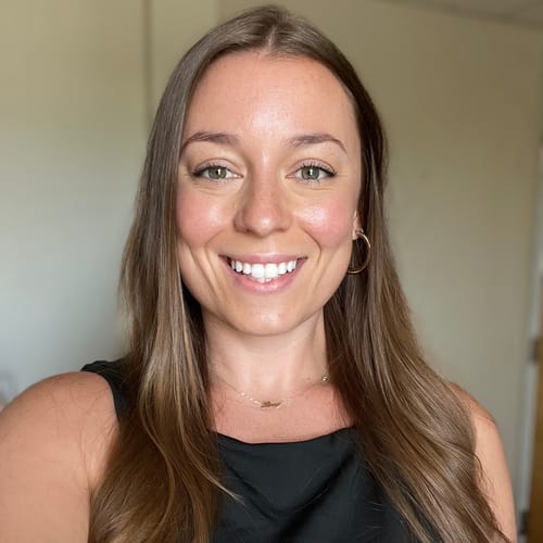 Headshot of Samantha Schillinger, LMHC