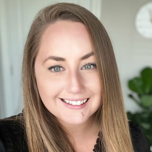 Headshot of Hannah Peterson, LCSW