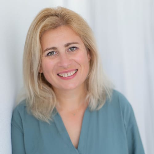 Headshot of Kateryna (Katya) Kuzubova, LMHC