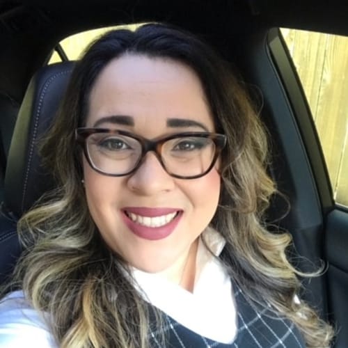 Headshot of Devanne Hernandez, LMFT