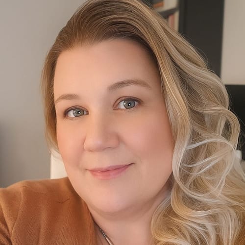 Headshot of Dawn Witherspoon, LMHC