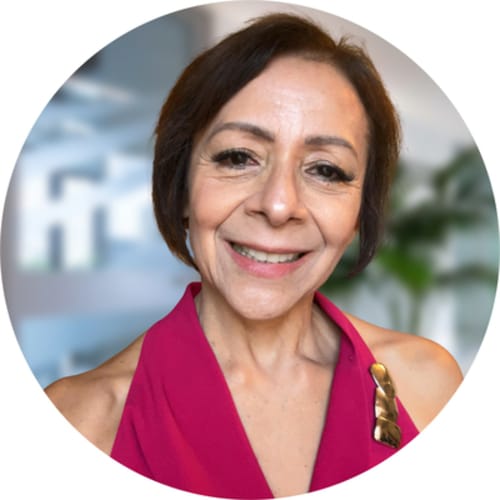 Headshot of Norma Alicia Naves Mayer, LPC