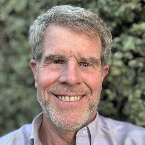 Headshot of Craig Joujon Roche, LMFT