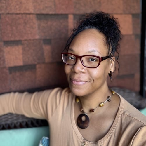 Headshot of Maya Robinson, LPC