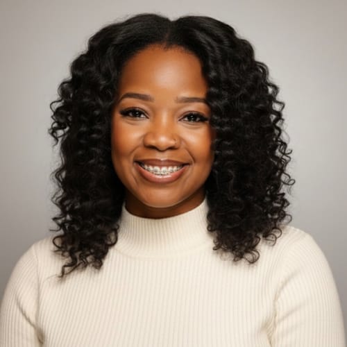 Headshot of Ashley Estimable, LCSW