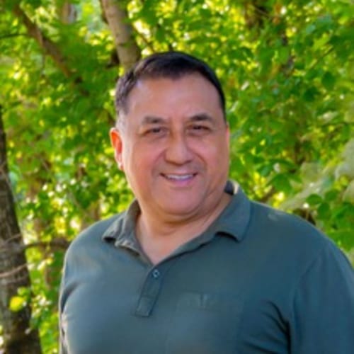 Headshot of Angel DeLaRosa, LPC
