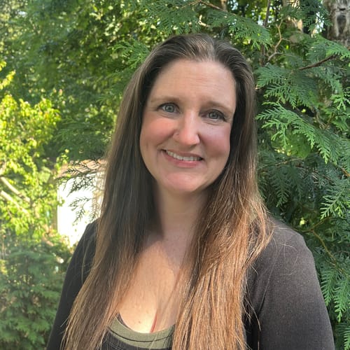 Headshot of Lyndsay Brischoux, LCSW
