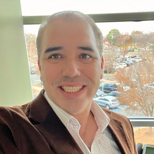 Headshot of Victor Miranda, LPC