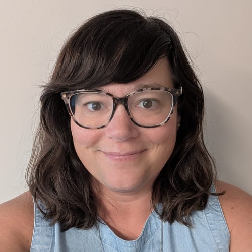 Headshot of Kelly Eledge, LCSW