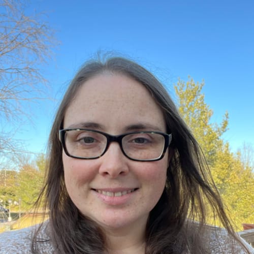 Headshot of Ellen Lischin-Smith, LCSW_C