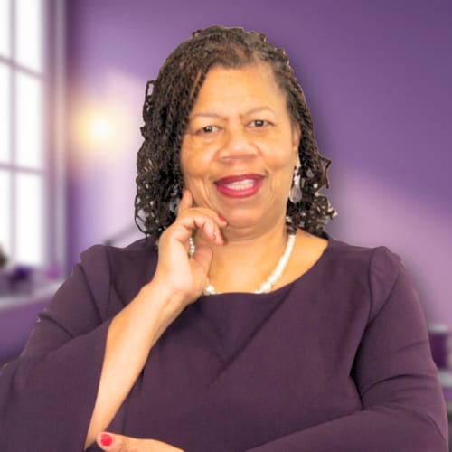 Headshot of Alta Davis, LPC