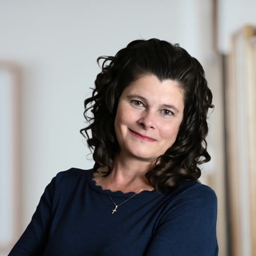 Headshot of Candace Bennett, LMHC