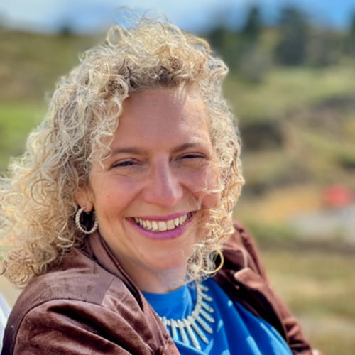 Headshot of Sarah Hinawi, LMHC