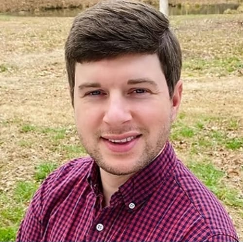 Headshot of Charlton Thiede, LPC